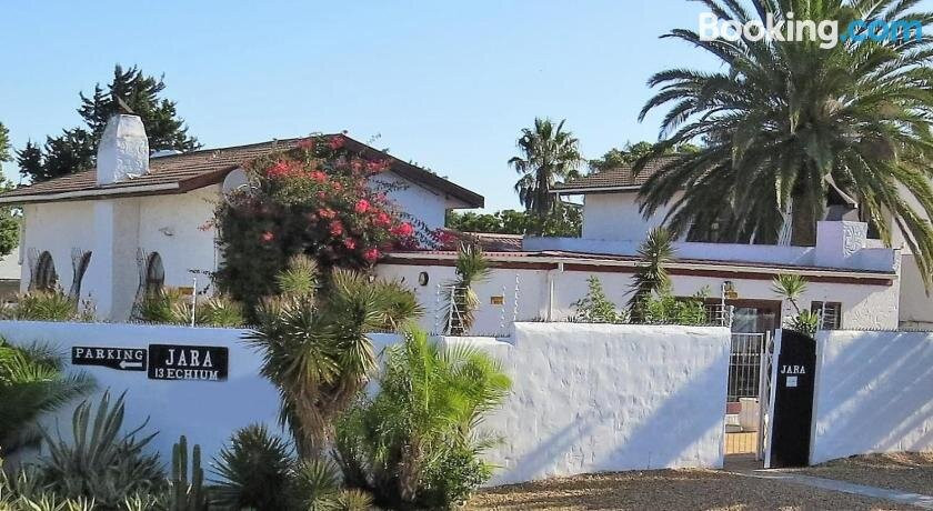 Jara Guest Lodge