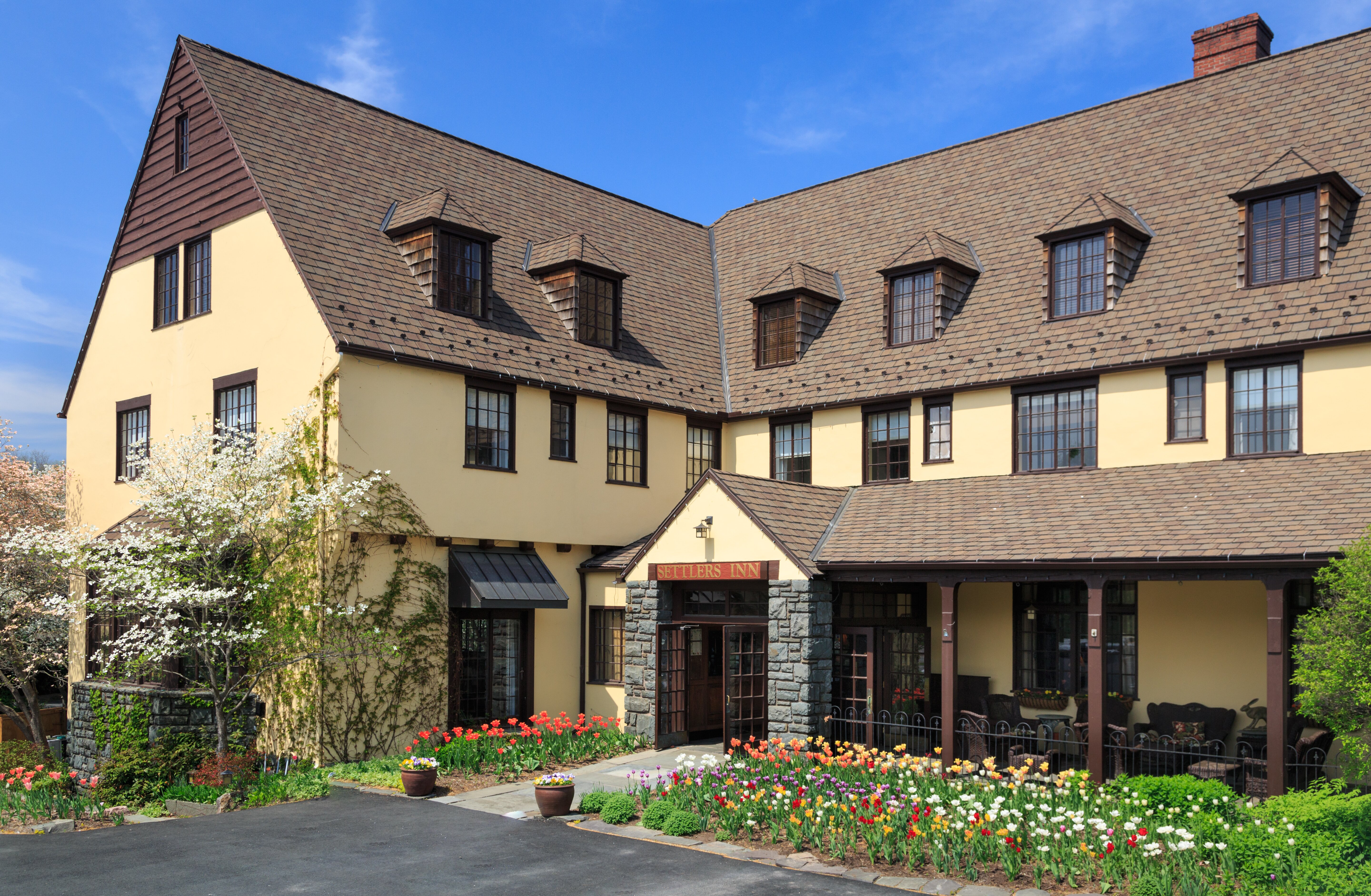 Settlers Inn-官方