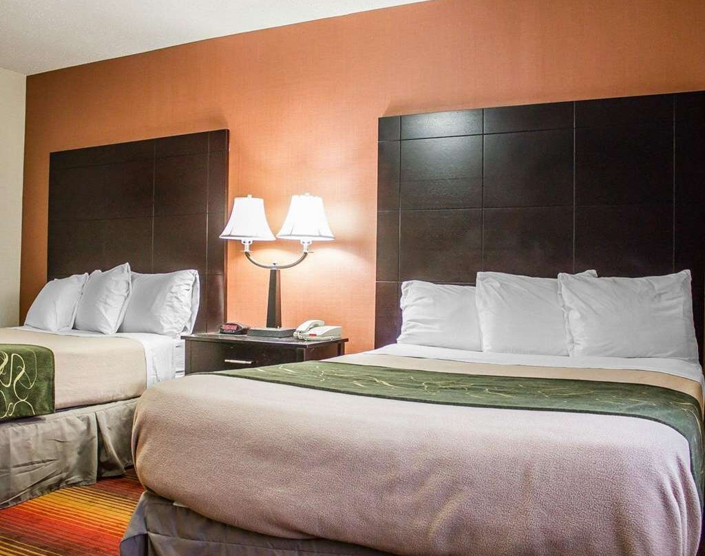 麦克阿瑟机场罗德威旅馆主图