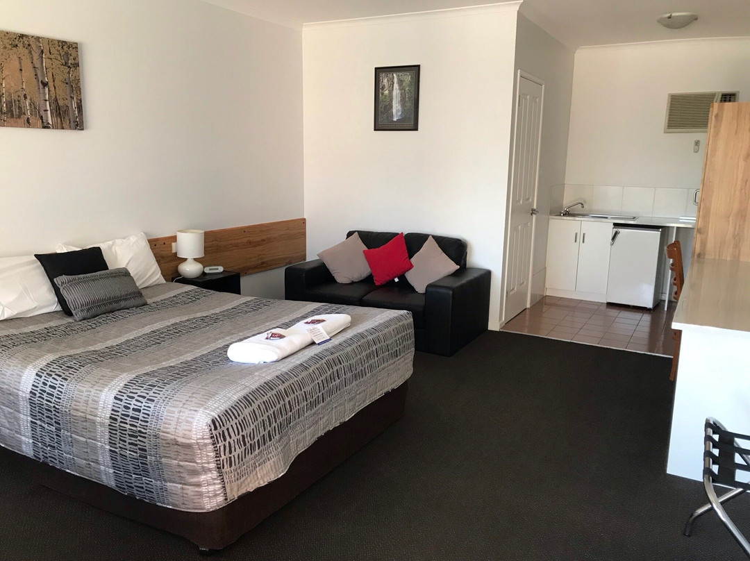 Holbrook Town Centre Motor Inn主图