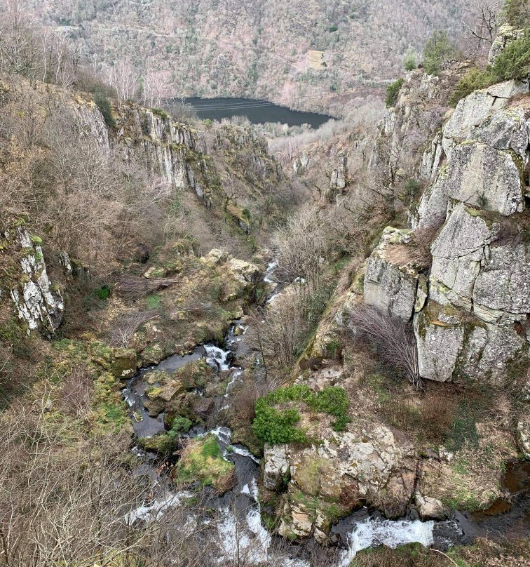 Cascade Le Saut du Chien景点图片