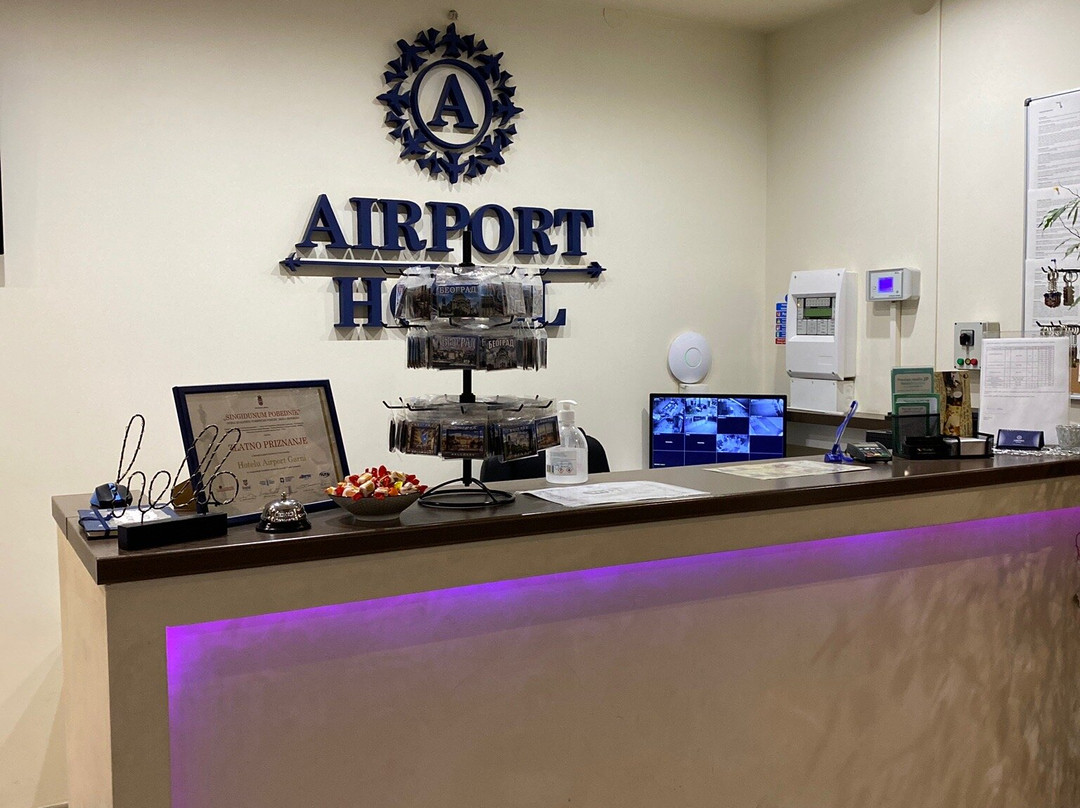 Airport Hotel主图