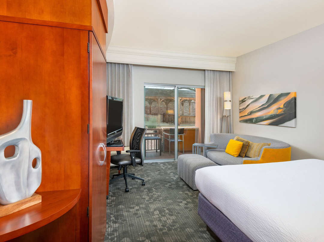 阿文戴尔/西凤凰城万豪万怡酒店主图