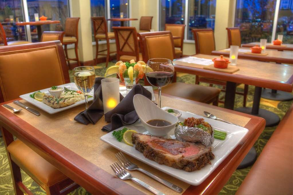 大瀑布希尔顿花园酒店主图