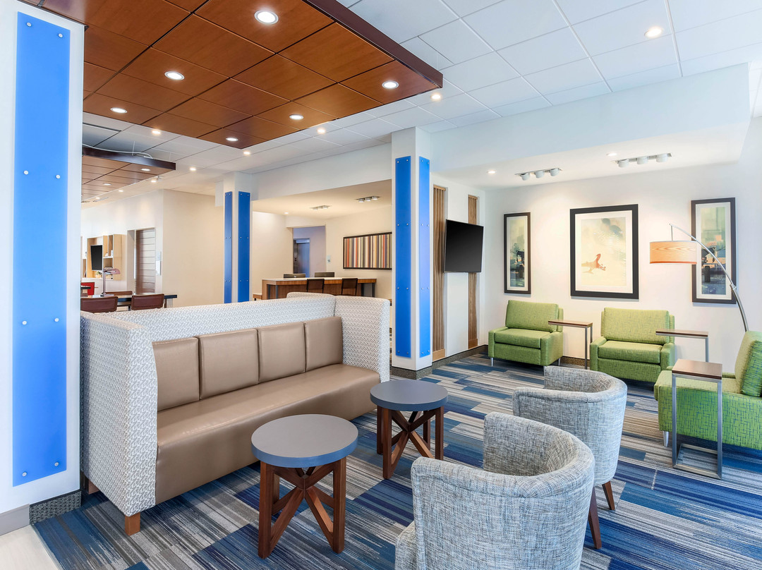 德斯普兰斯酒店住宿-Holiday Inn Express & Suites Chicago O'hare Airport By IHG
