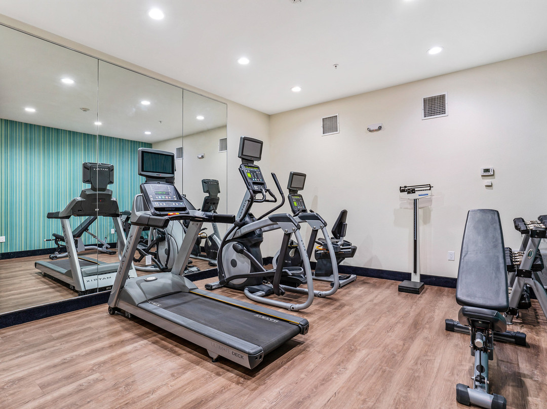 Holiday Inn Express & Suites Van Buren-Ft Smith Area by IHG主图