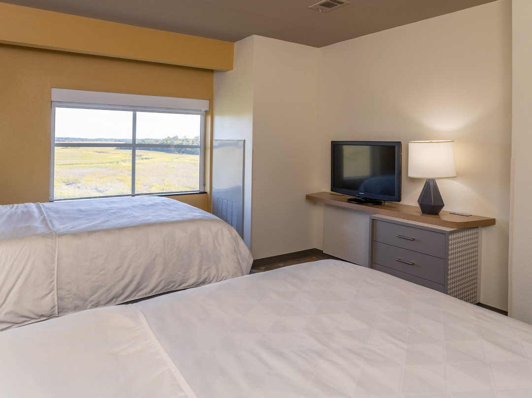 Holiday Inn & Suites 博福特@公路21主图