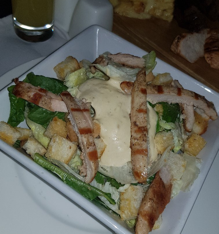 Camino Plaza Hotel主图