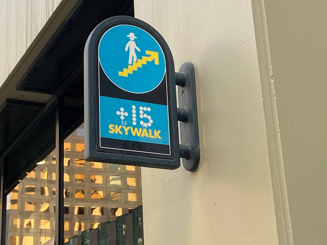 Calgary's +15 Skywalk-卡尔加里必去景点