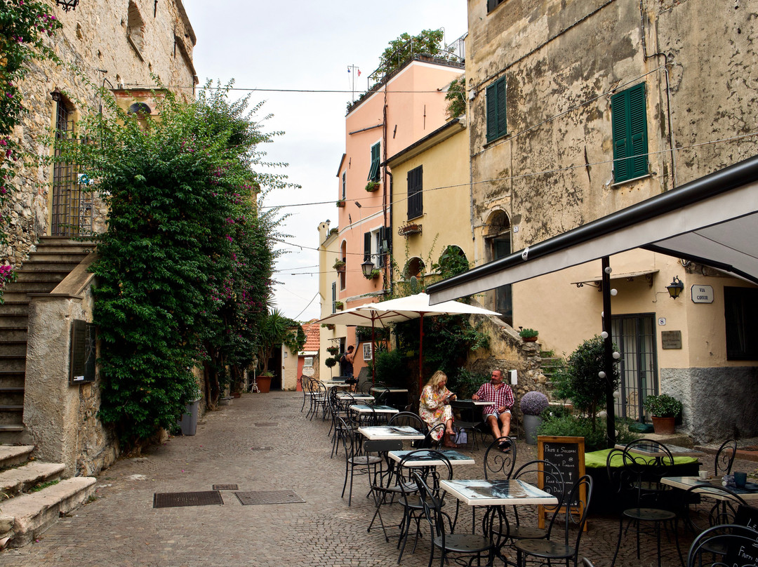 Castello dei Clavesana-Cervo必去景点