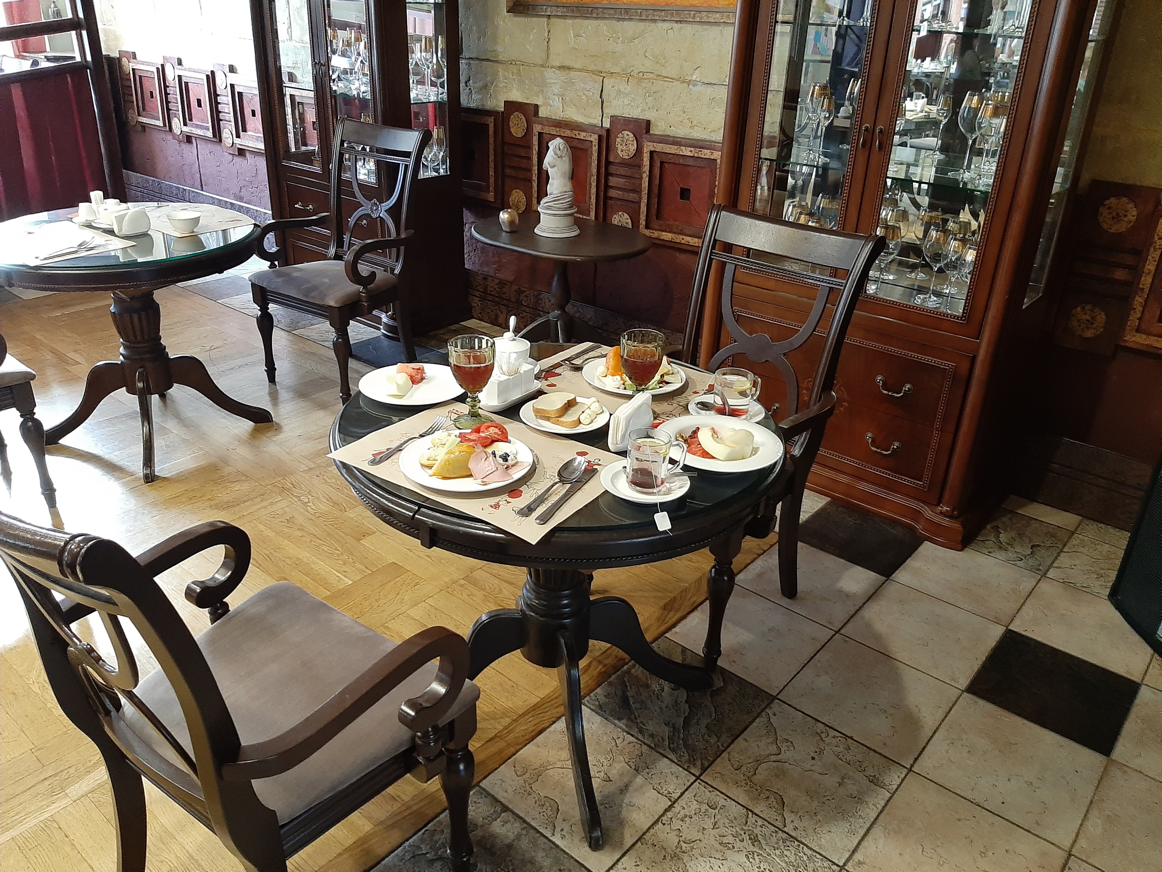 Art Hotel Ukraine-餐饮