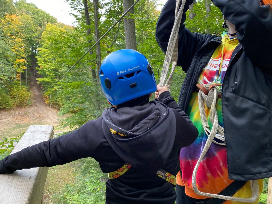 Zipline Adventure at Boyne Mountain-Boyne Falls必去景点
