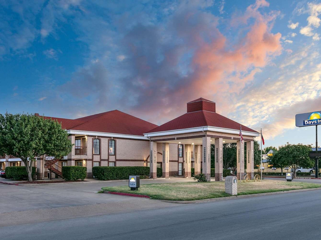 Days Inn by Wyndham Granbury主图