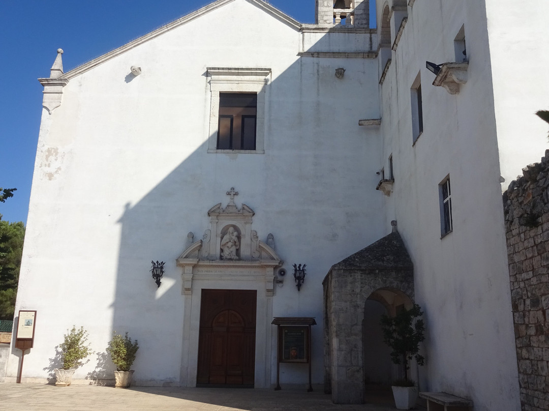 Santuario Madonna della Vetrana-卡斯特拉纳格罗泰必去景点