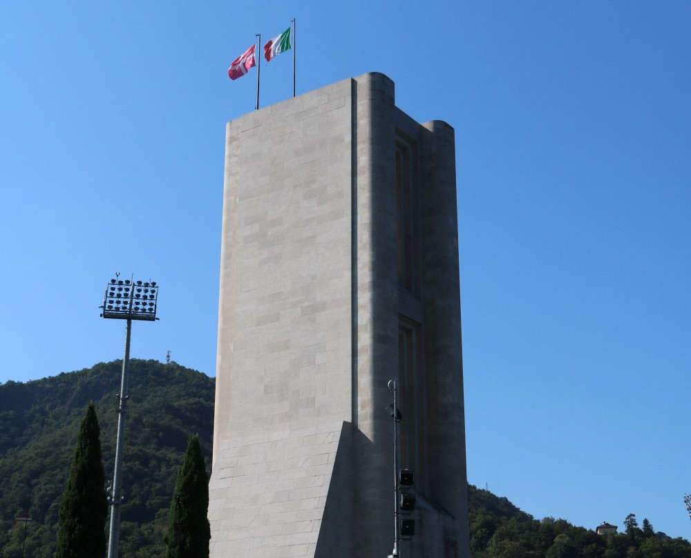 Monumento Ai Caduti-科莫必去景点