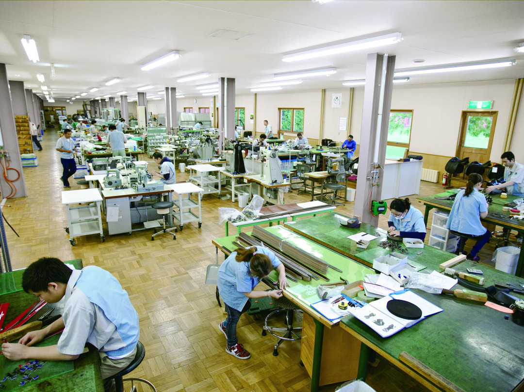 Somes saddle Sunagawa Factory and Showroom-砂川市必去景点