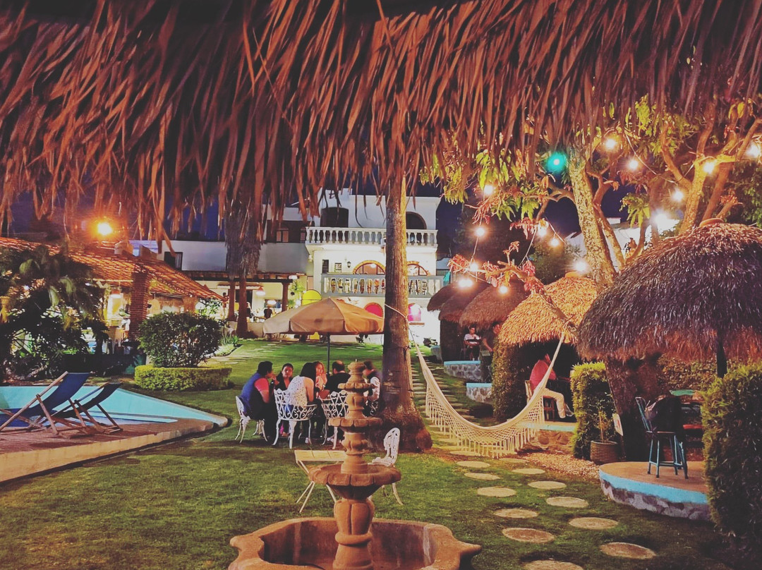 Nectar Tropikal Pizzeria