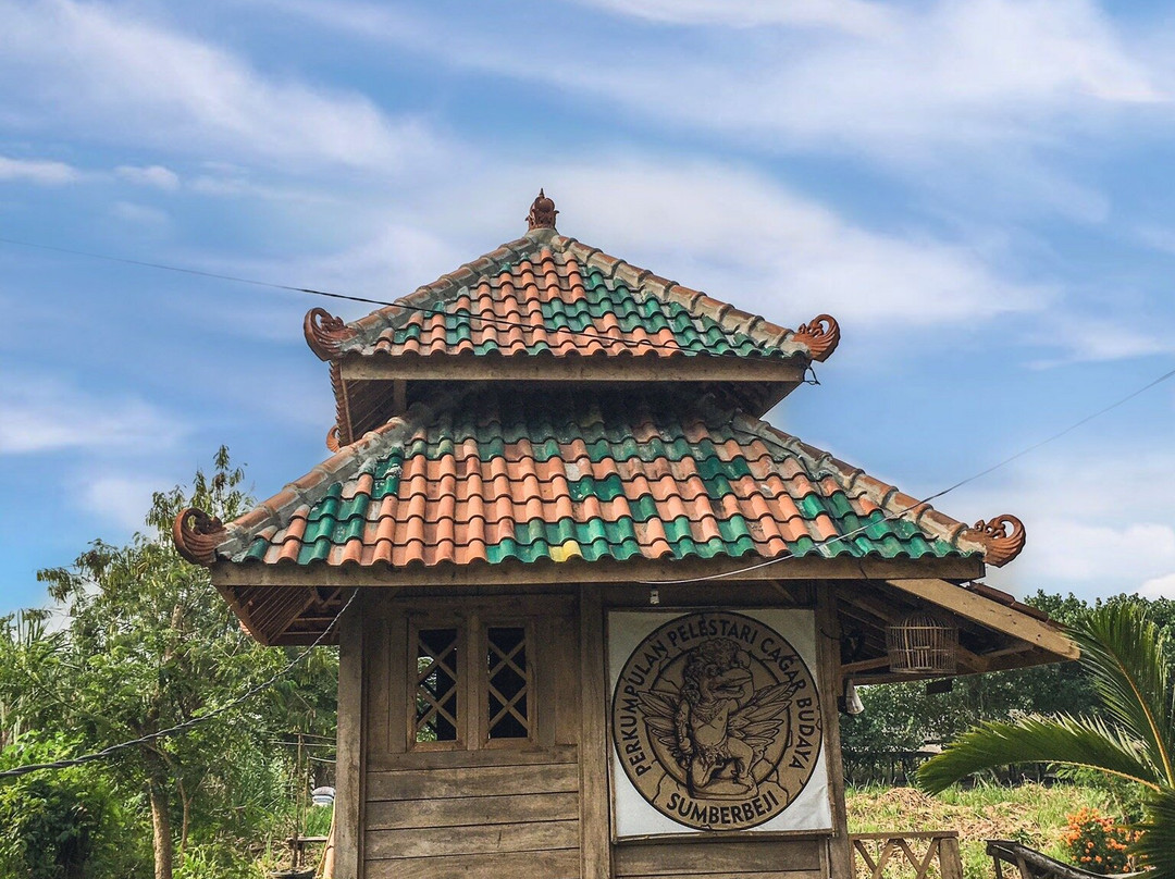 Candi Petirtaan Sumberbeji-Jombang必去景点