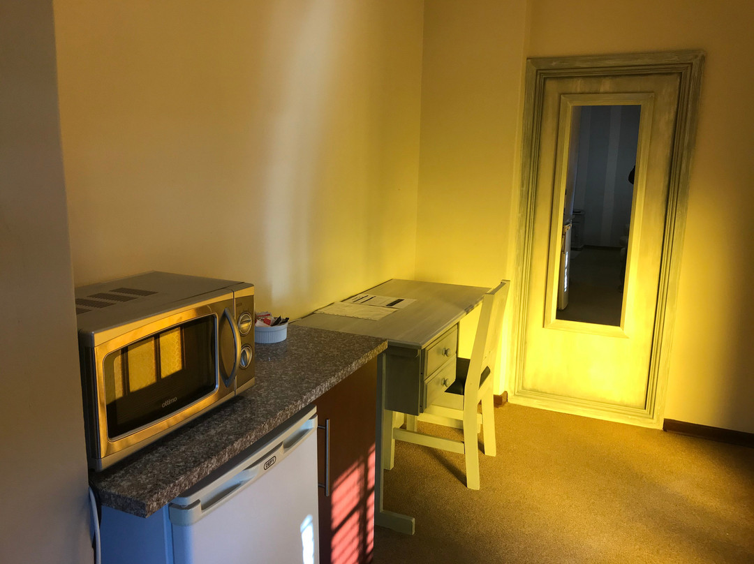 Bushmen Inn Premier lodge主图