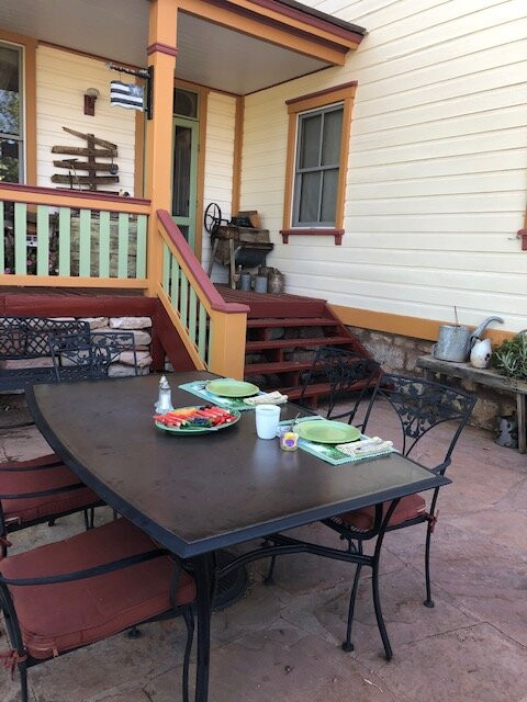 Purple Sage Inn主图