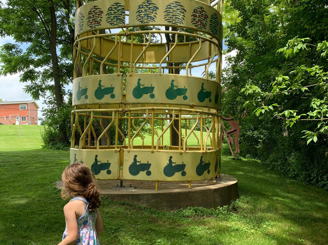 West Street Sculpture Park-加利纳必去景点