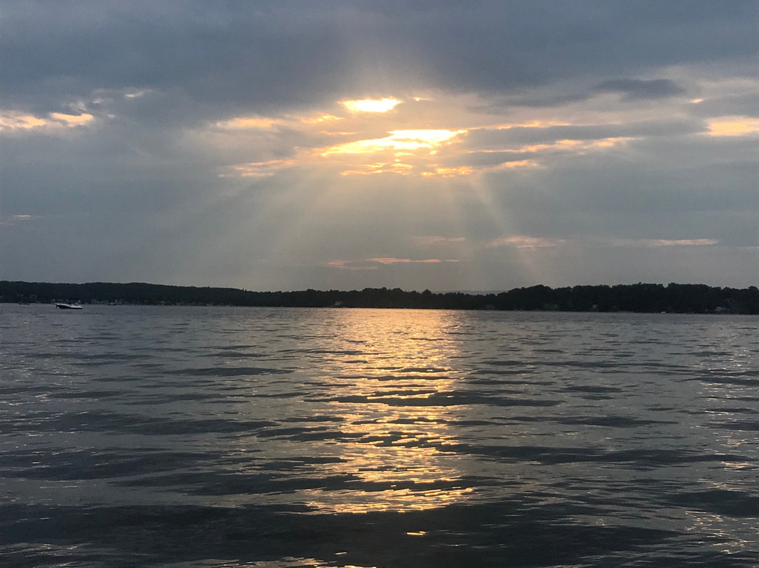 Lakeshore Inn Bed & Breakfast主图