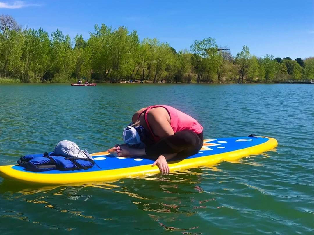 Dragonfly Paddle Yoga景点图片