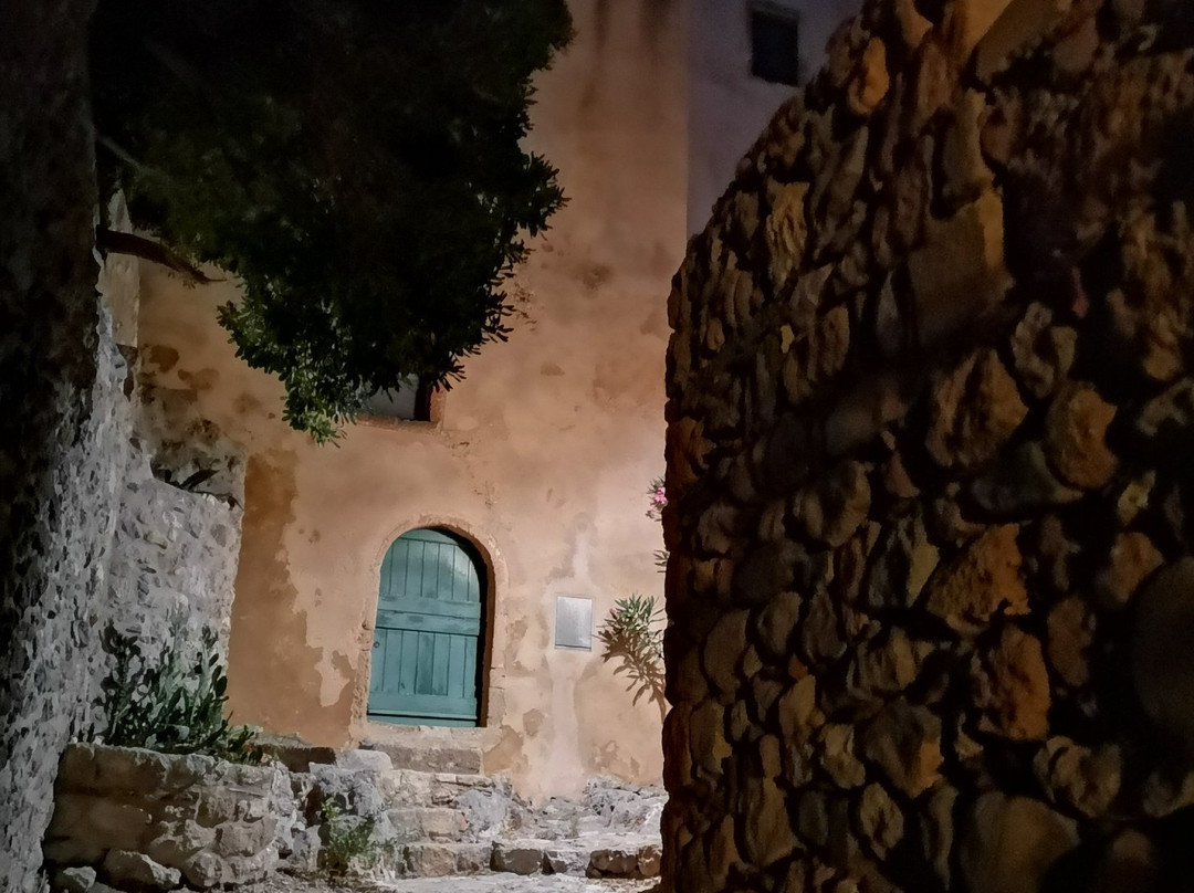 Monemvasia Castle-莫奈姆瓦夏必去景点