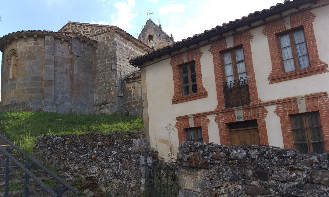 Iglesia de San Andres-Valderredible必去景点