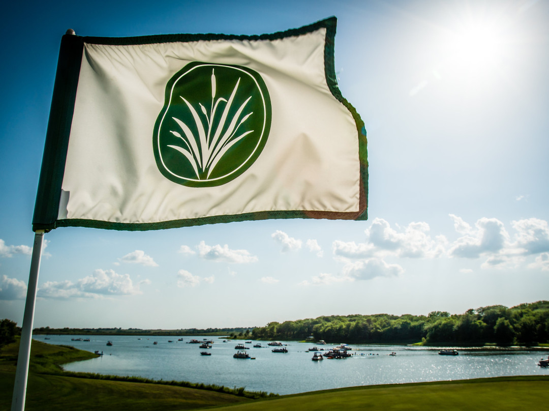 Mozingo Lake Recreational Park景点图片