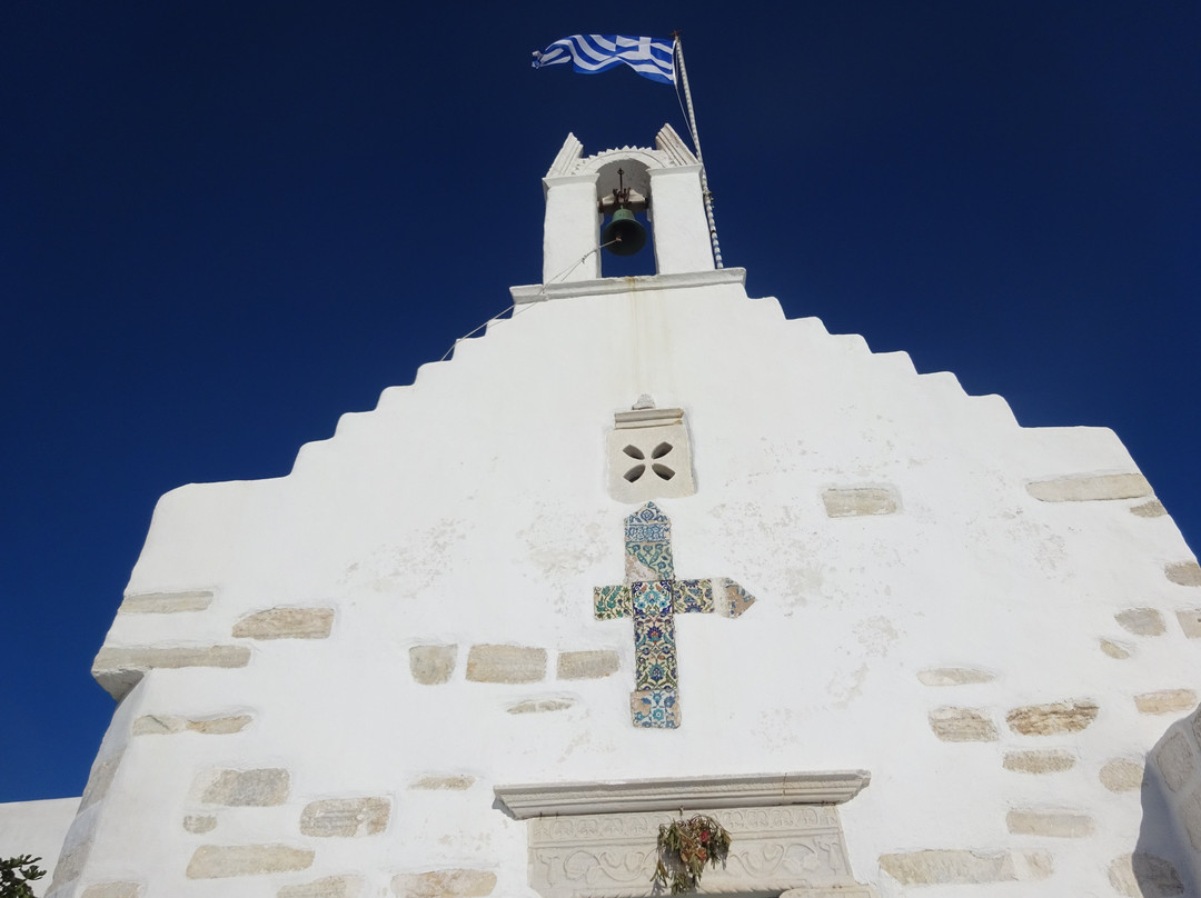 Ιερός Ναός Αγίου Κωνσταντίνου-帕罗奇亚必去景点