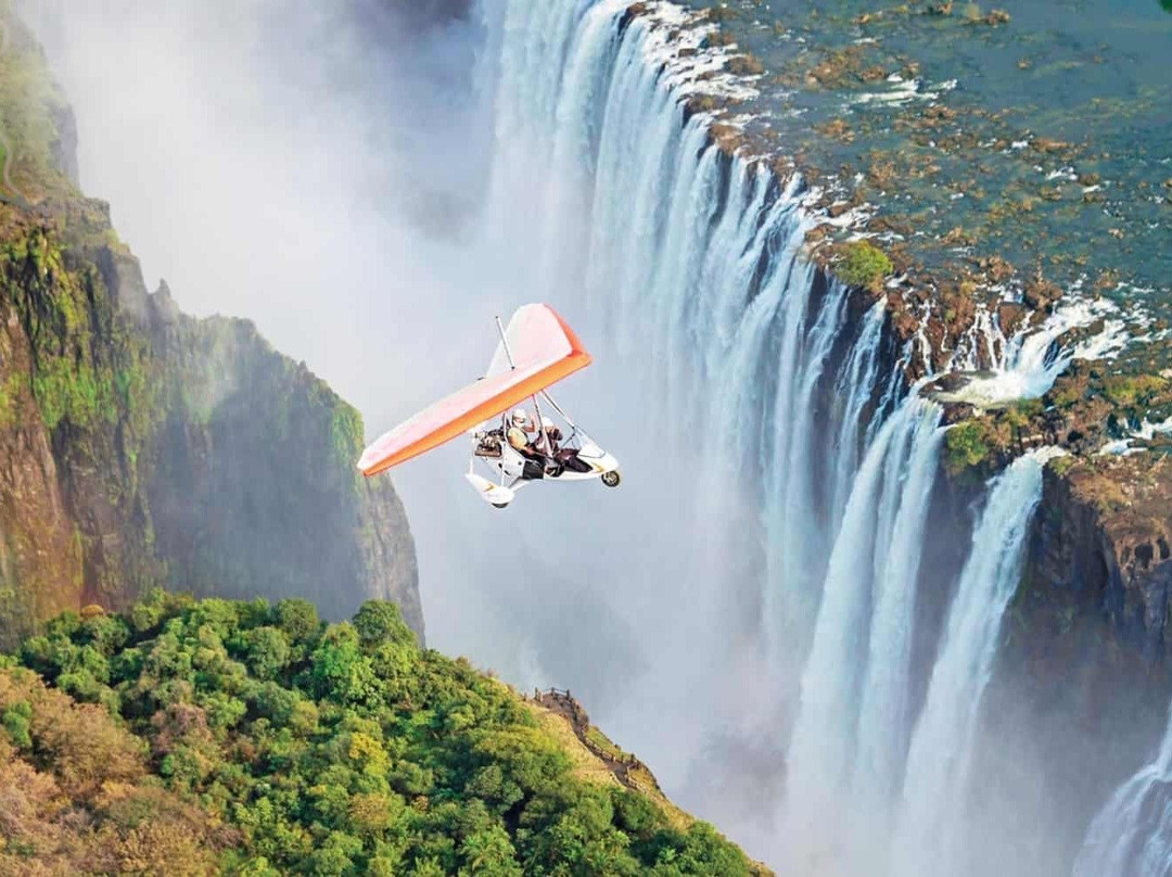 Divine Travel and Tours-李文斯顿必去景点