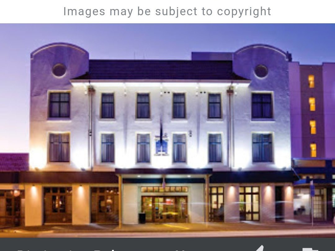 塔威尔洛奇酒店主图