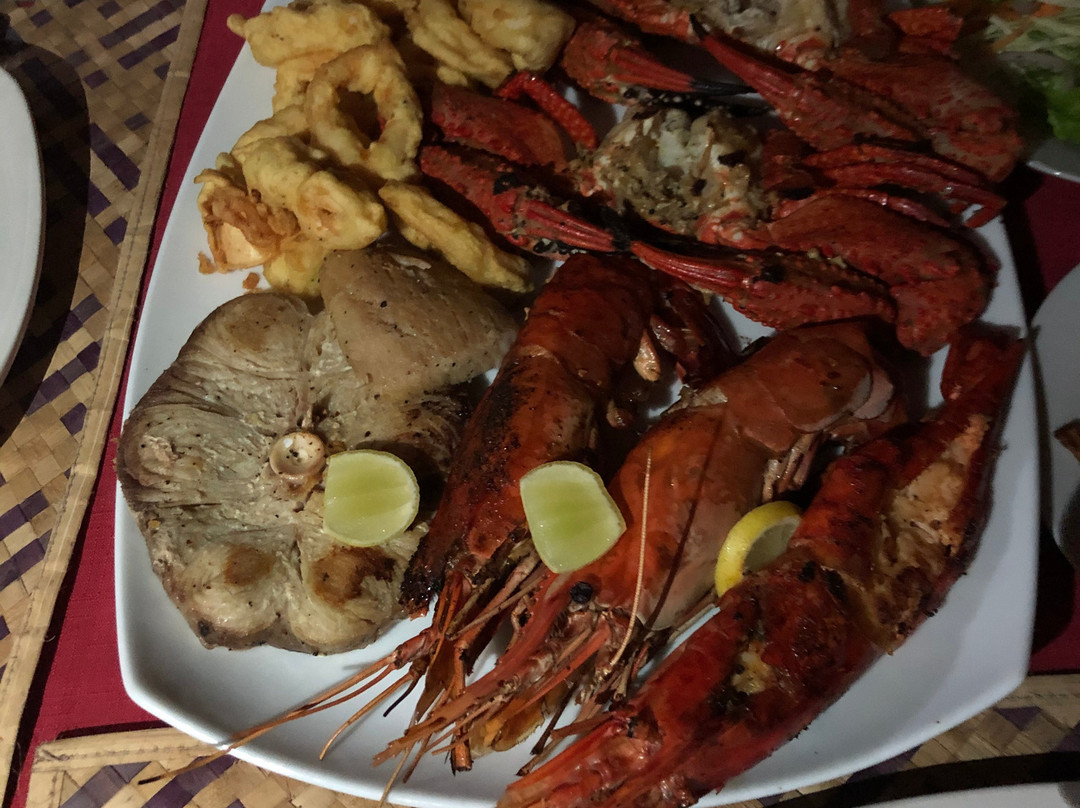 Green Shadows Beach Hotel主图