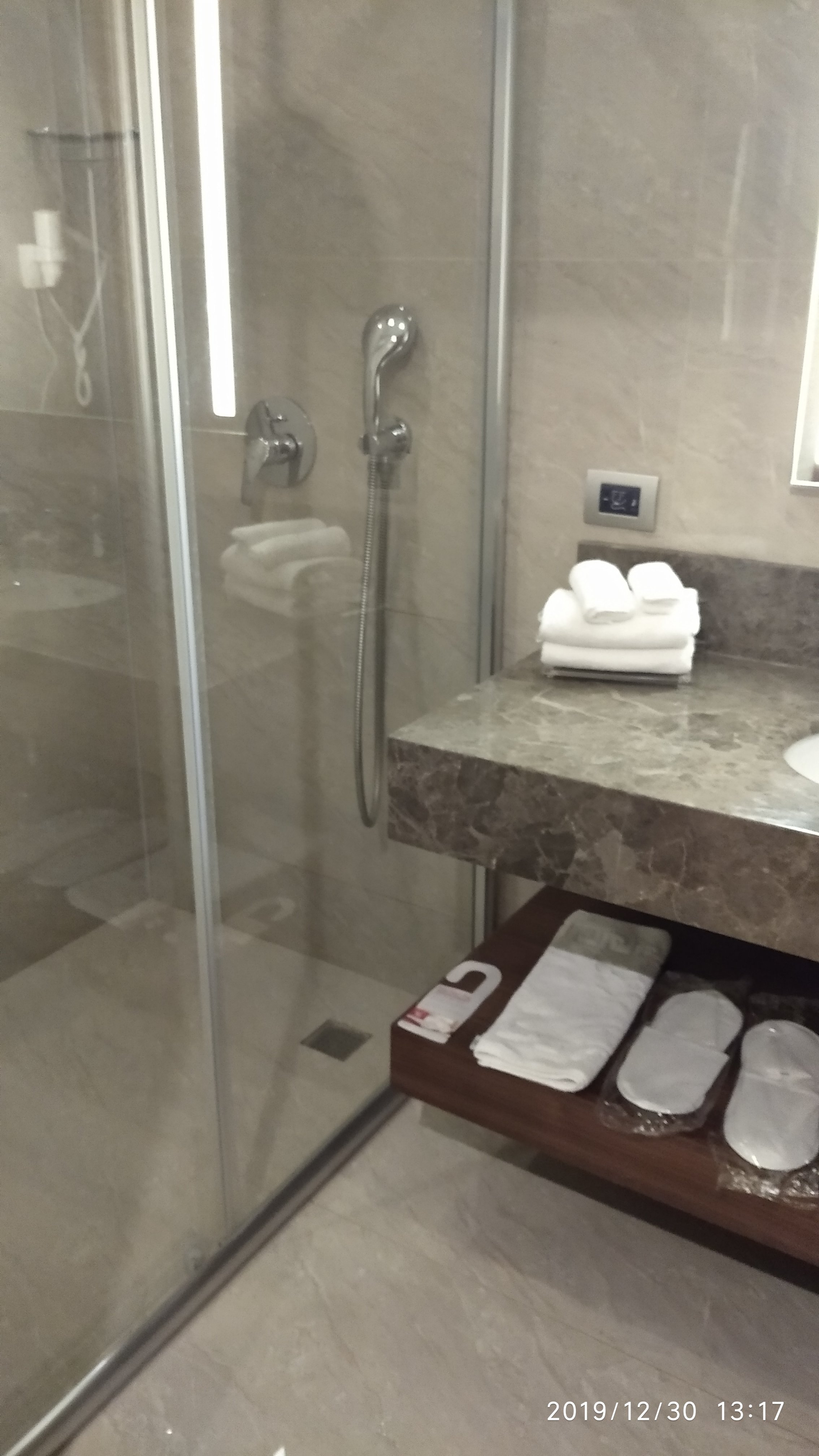 Ramada by Wyndham Yalova-浴室