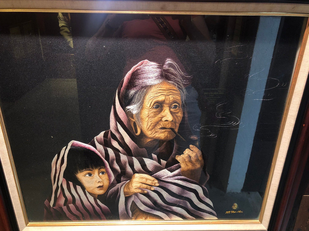 XQ Hand Embroidery-顺化必去景点