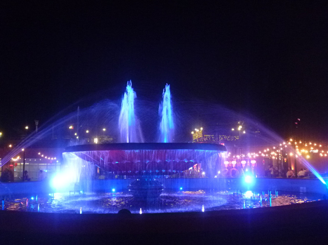 Nam Phou Fountain景点图片