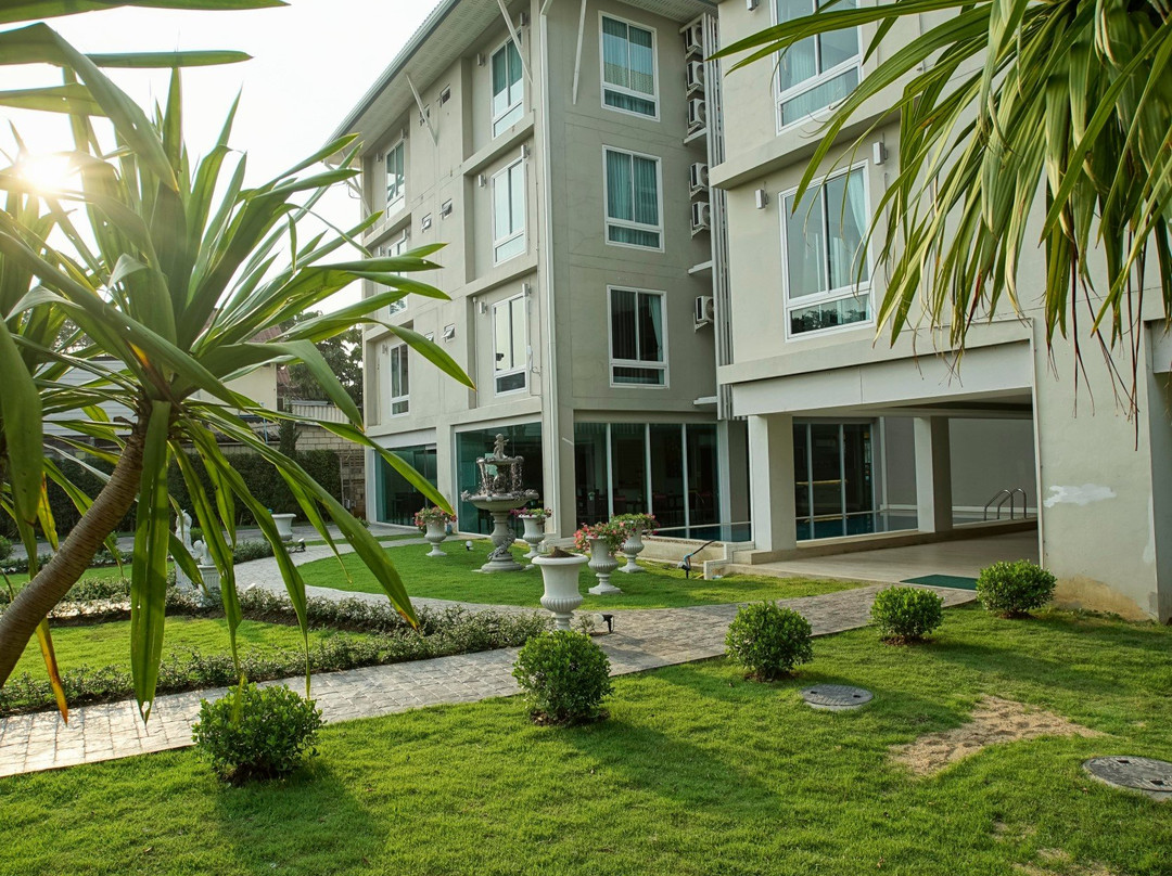 Nantra Chiangmai Riverfront Hotel主图