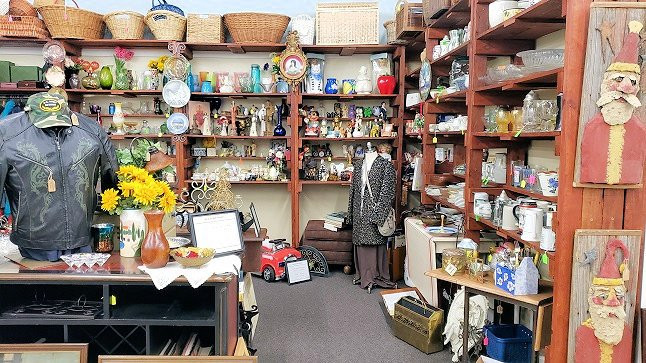 Golden Antiques and Treasures