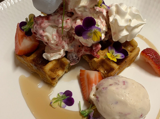 Hank Marvin Cafe Restaurant