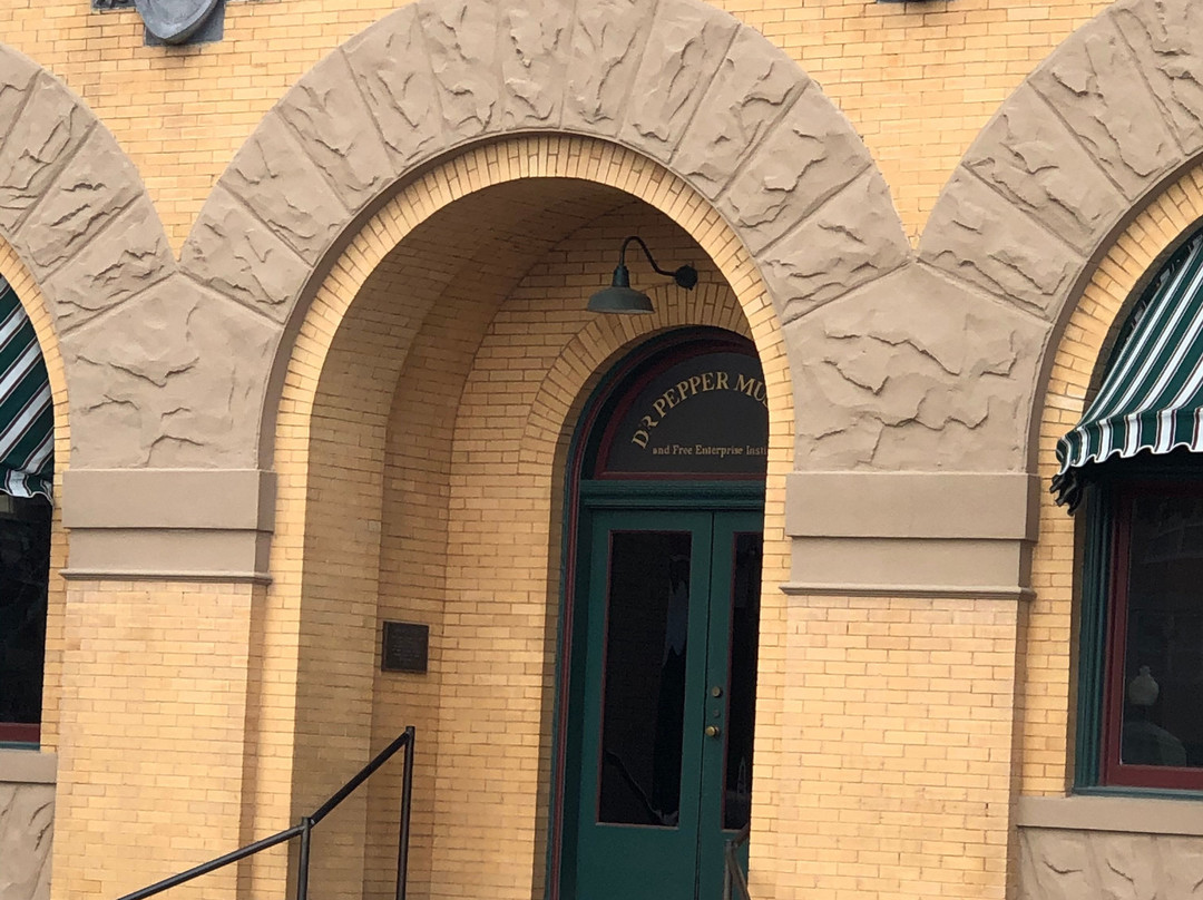 Branding the Brazos Sculpture-韦科必去景点