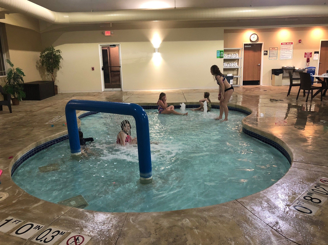 Comfort Suites Lake Geneva East主图