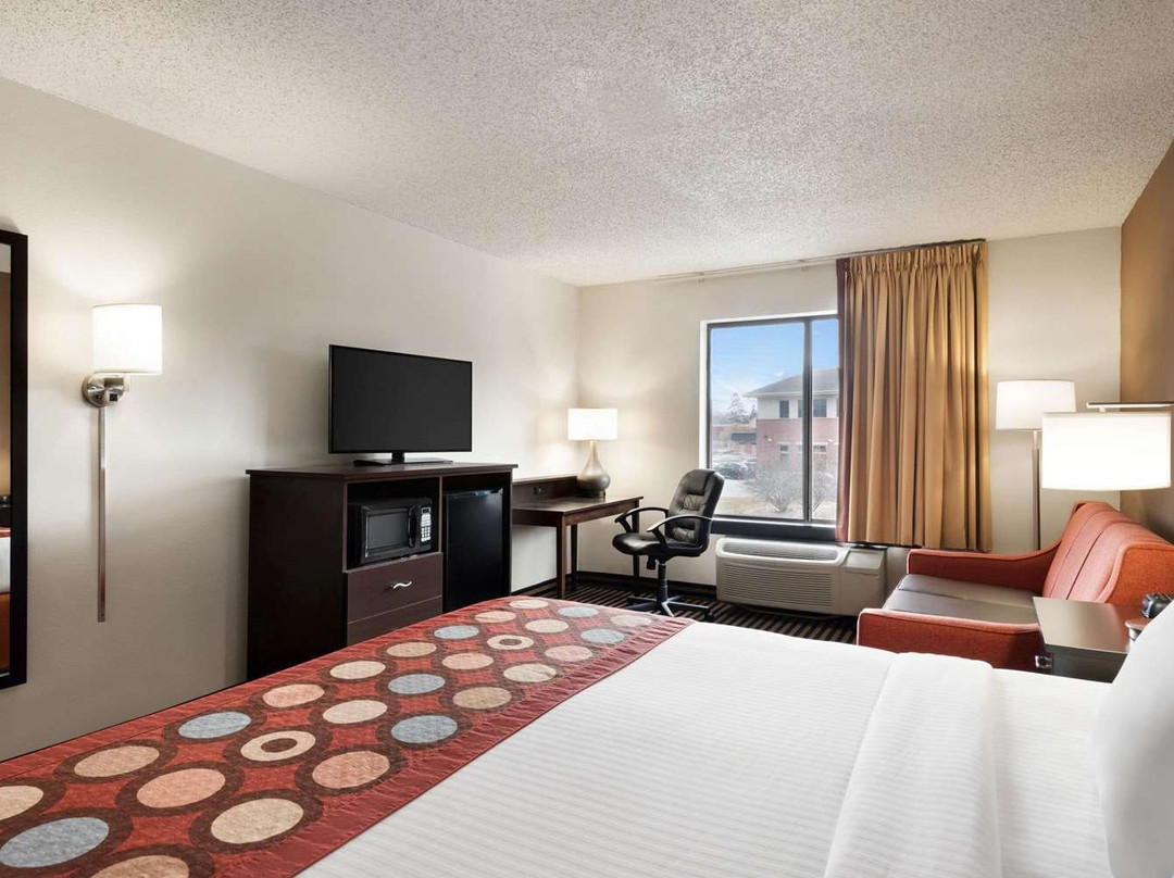 Super 8 by Wyndham Wausau主图