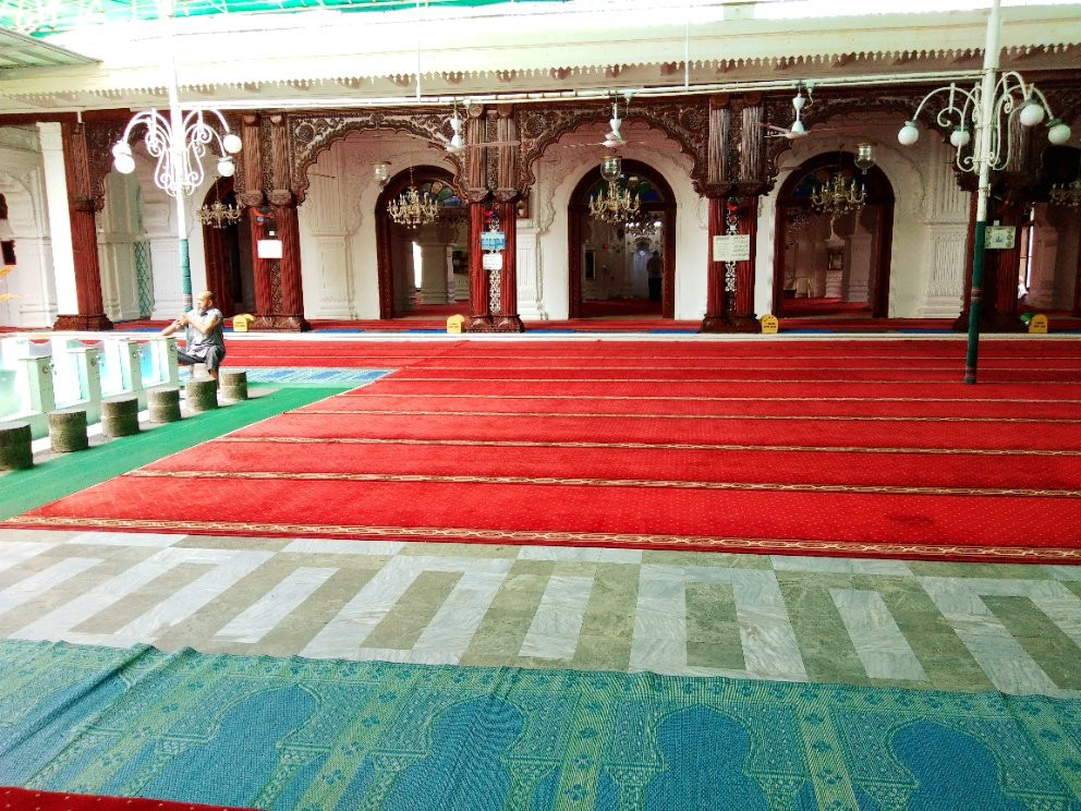 Jummah Mosque-路易士港必去景点