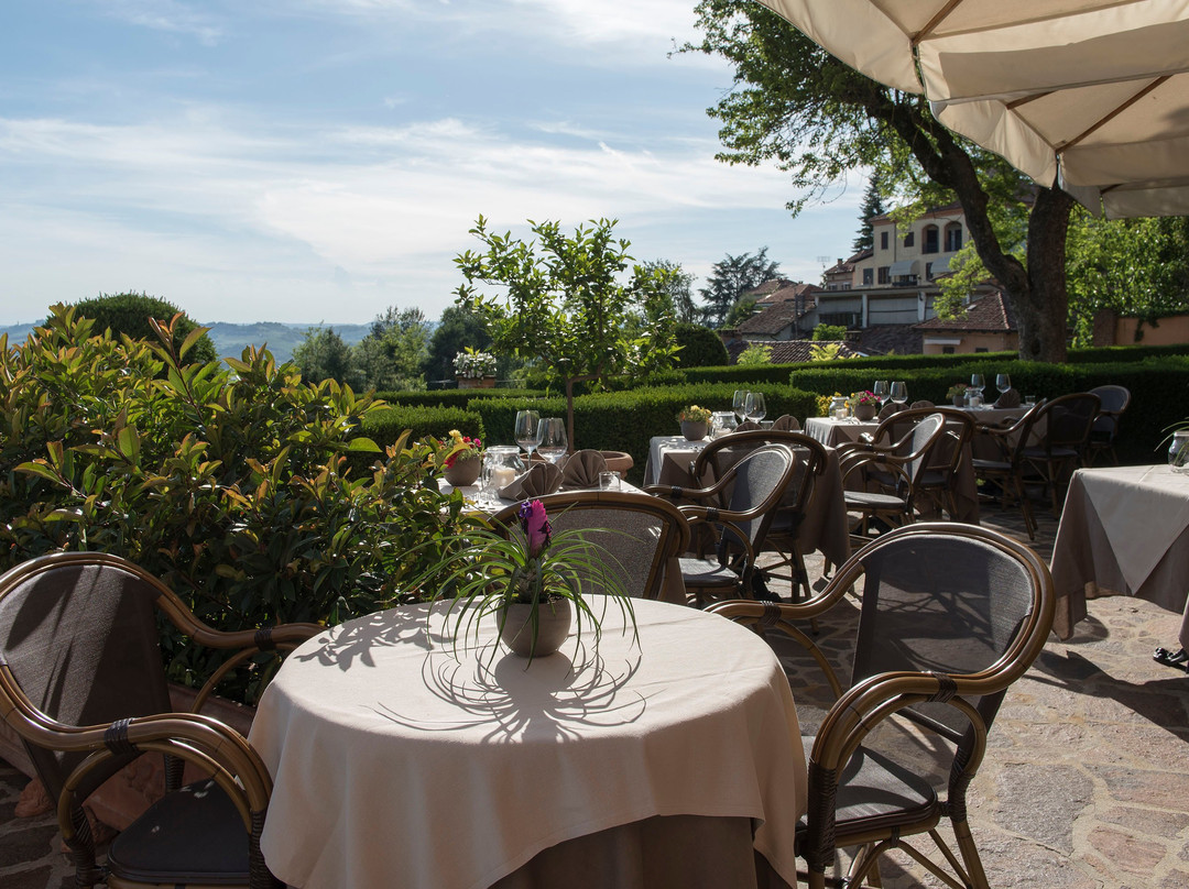 Sunstar Hotel Piemont Castello di Villa主图