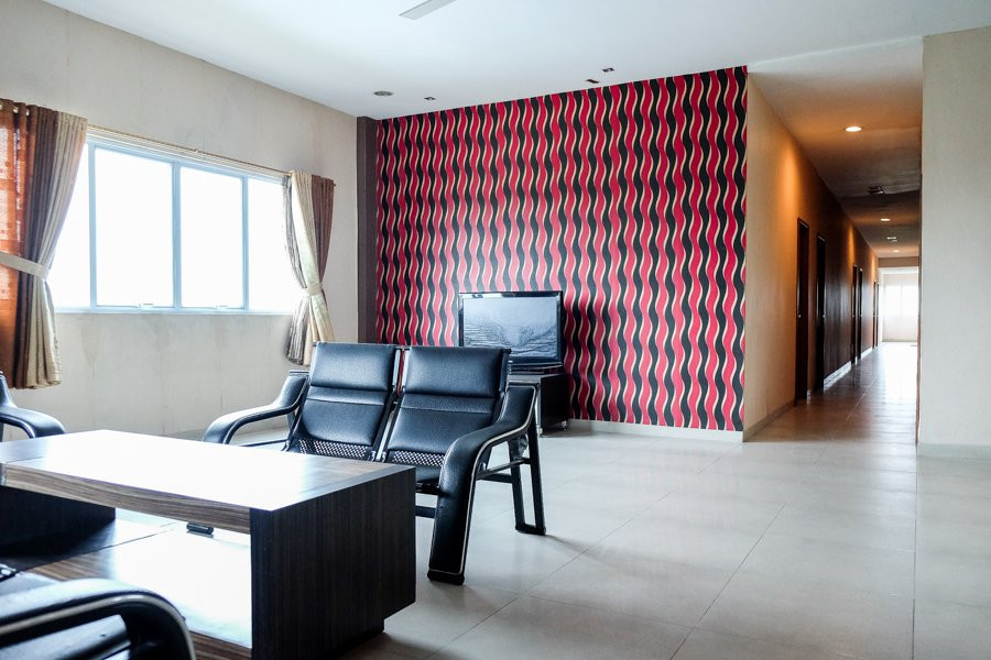 RedDoorz Plus near Living World Pekanbaru主图