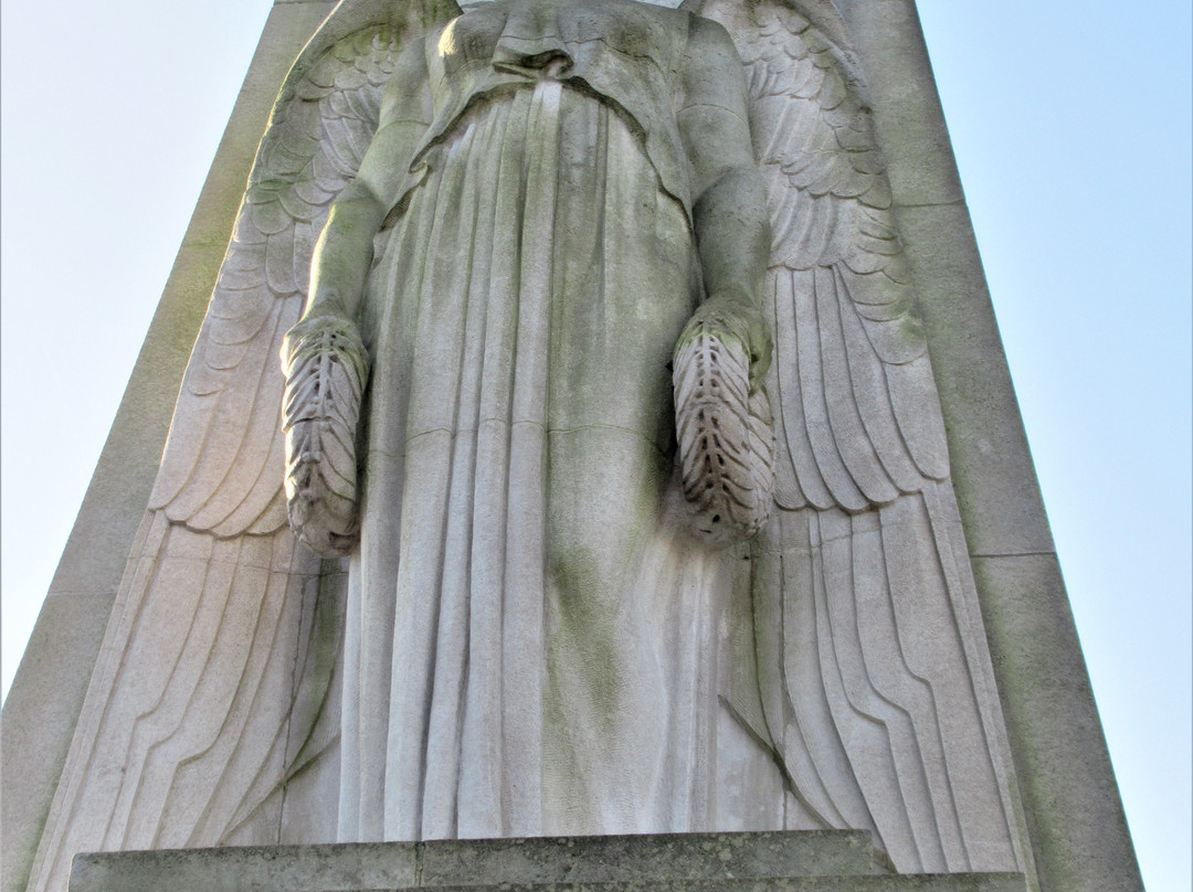 Monument communal景点图片