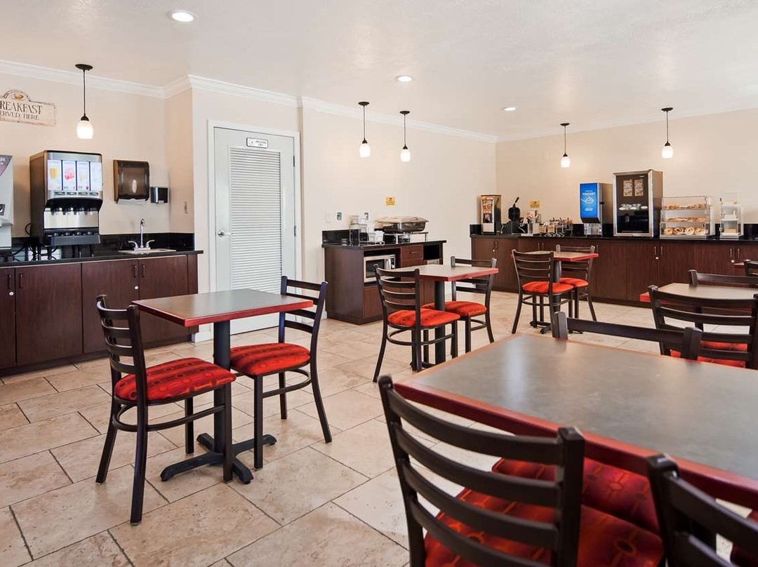 Best Western Salinas Monterey Hotel主图