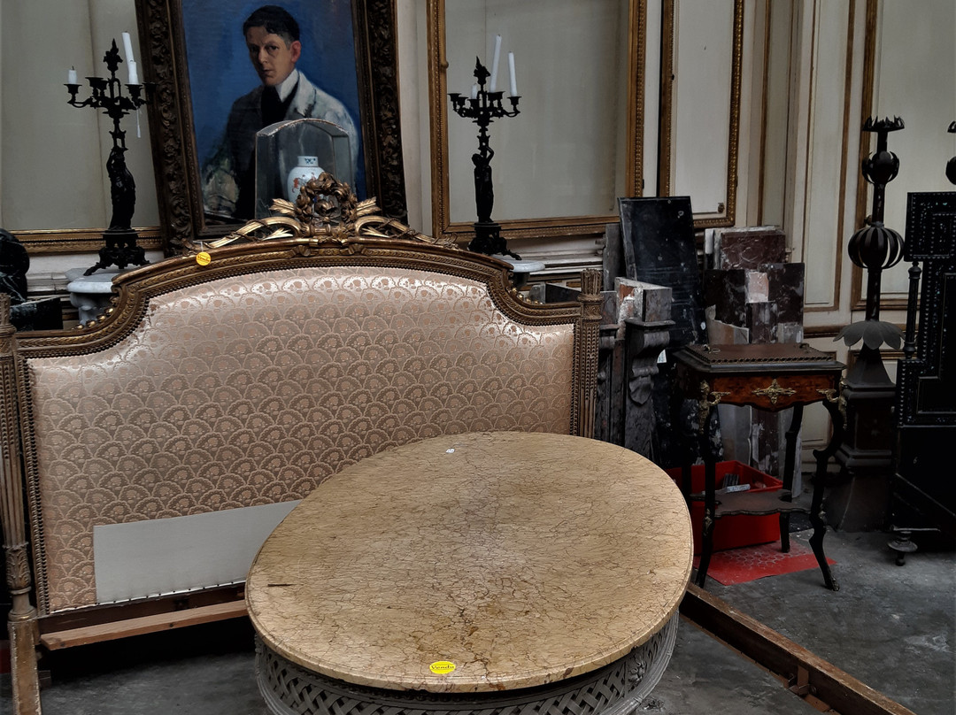 Antiquites Rodriguez Decoration-圣旺必去景点