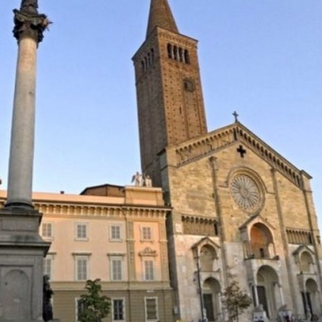 Piazza Duomo景点图片